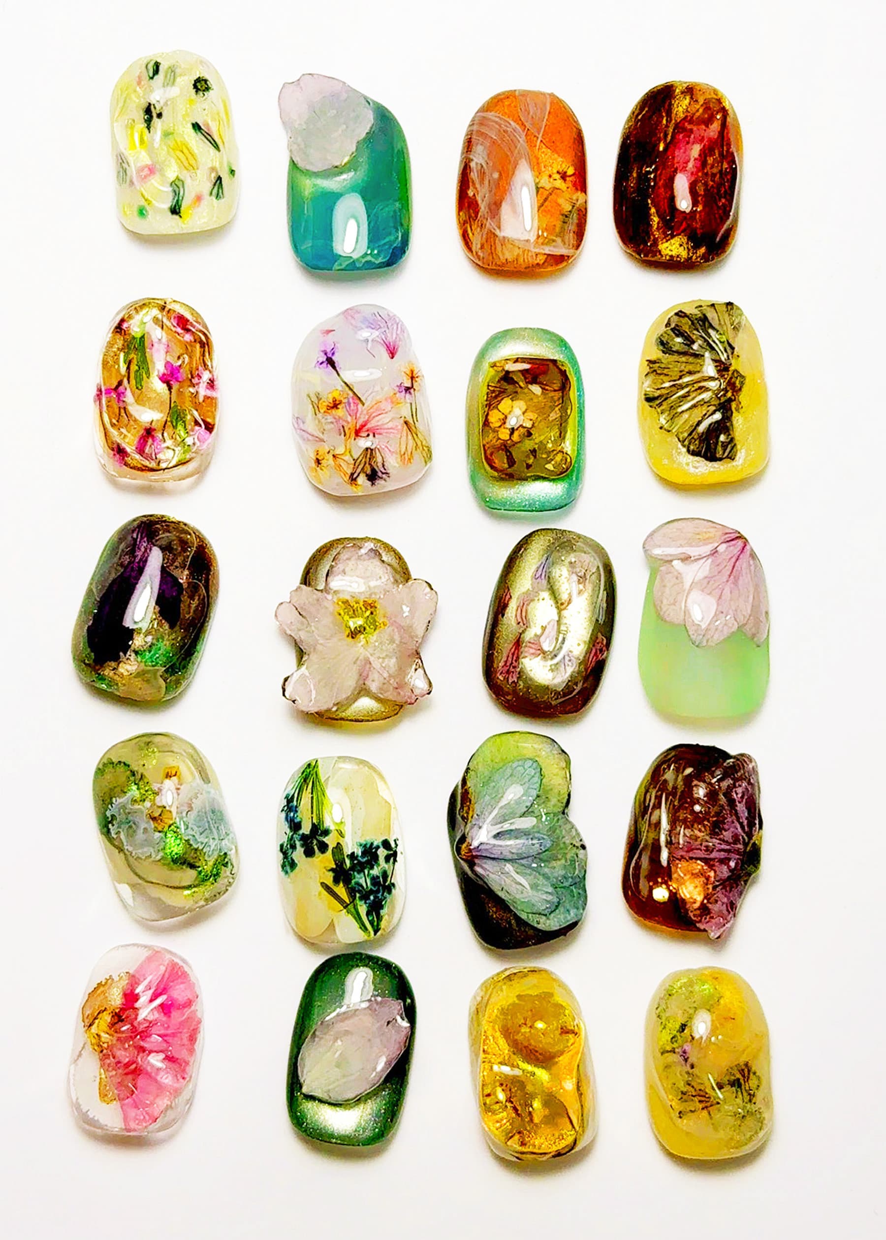 笑顔のきっかけは指先にありました