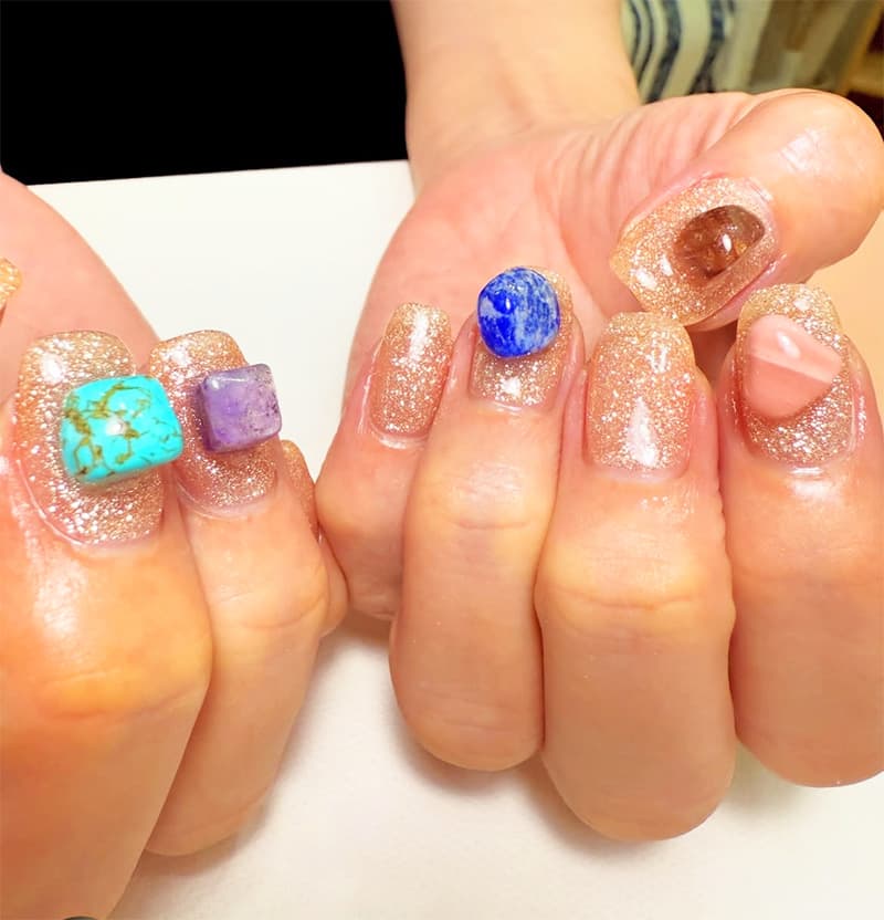 nailPhoto